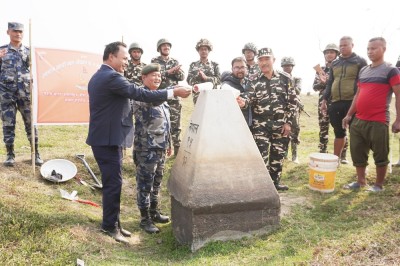  झापामा सीमास्तम्भ मर्मत कार्य सुरु  